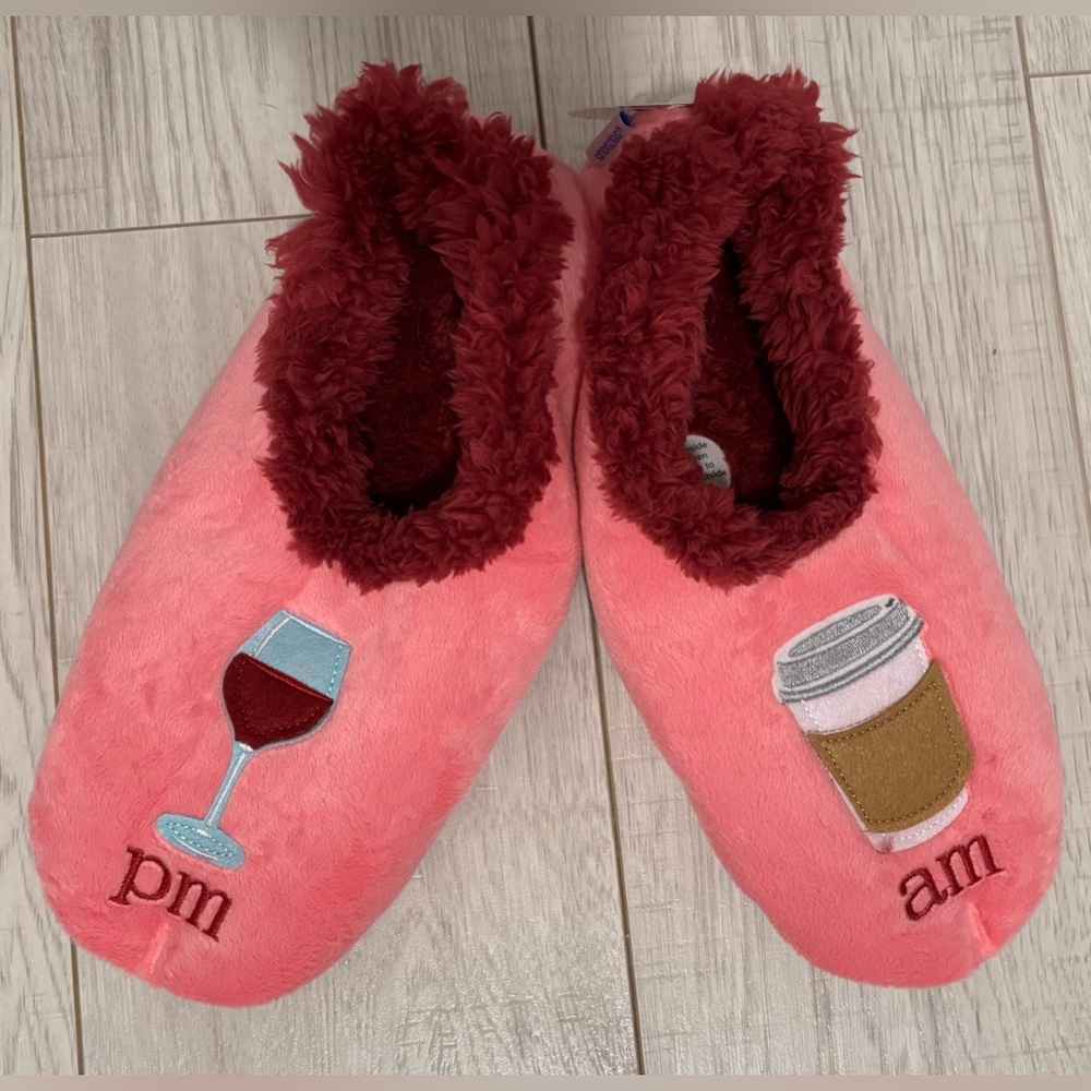 Snoozies! AM Coffee PM Wine Non Skid Size Medium 7/8 ~New with Tags